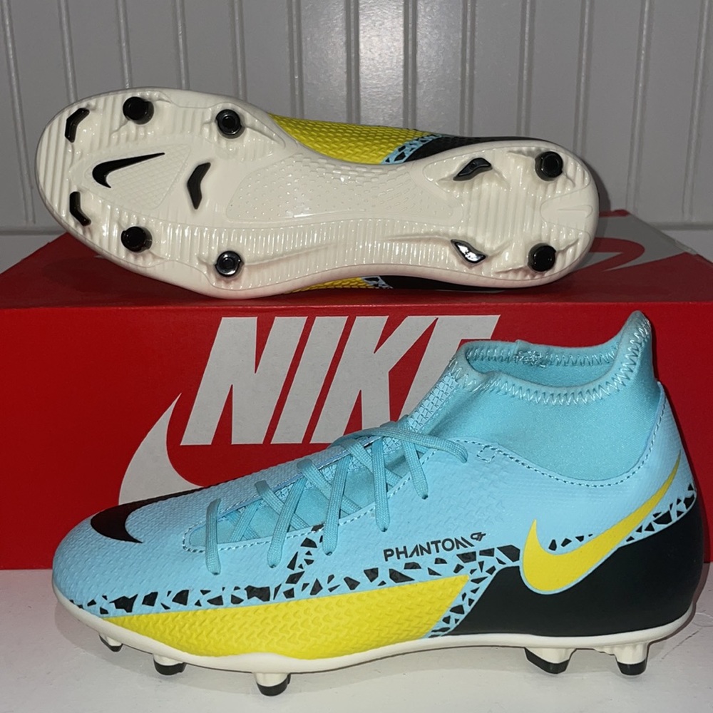 Nike Phantom Athletic Shoes - Light Blue, Yellow, Black - Picture 14 of 14